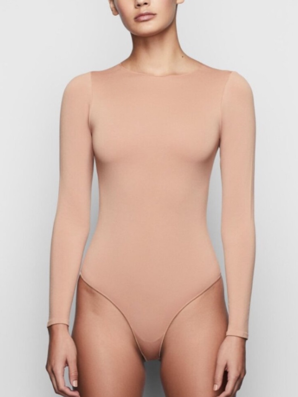 New Women’s Skims Essential Smoothing Long-Sleeve Thong Bodysuit Size S Sienna